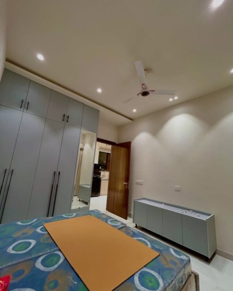 undefined, sector 30 4 Bedroom 4500 Sq.Ft. Builder Floor In Sector 30 Faridabad 8618456