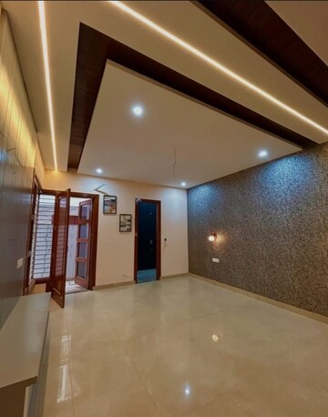 Living Room in 4 BHK Builder Floor at Sector 30 – for Sale