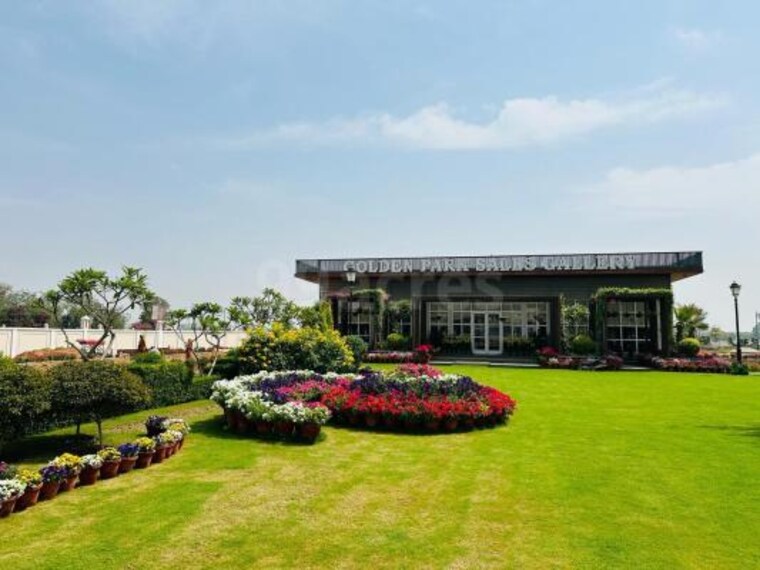 Garden, meffier-golden-park  135 Sq.Yd. Plot In Sohna Sector 4 Gurgaon 8618446