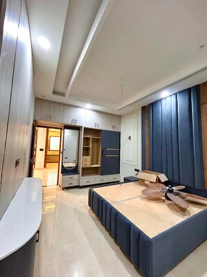 Room in 5 BHK Independent House at Sector 125 – for Sale