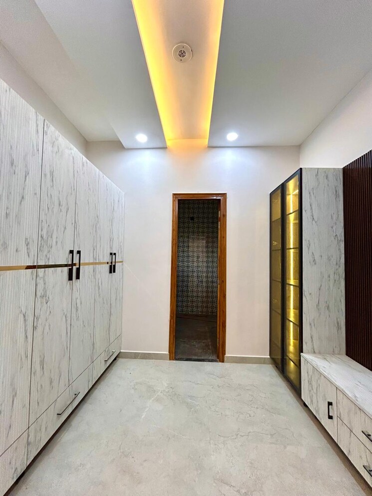 Bathroom, sector 125 5 Bedroom 233 Sq.Yd. Independent House In Sector 125 Mohali 8618515
