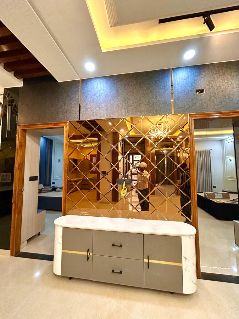 undefined, sector 125 5 Bedroom 233 Sq.Yd. Independent House In Sector 125 Mohali 8618515