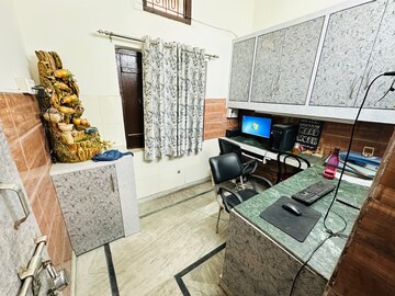 Furnished Amenities in 6+ BHK Independent House at Ghukna – for Sale