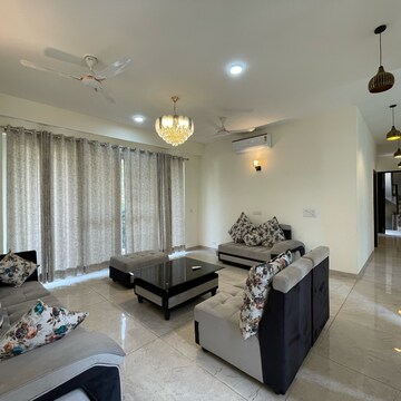 4 BHK Builder Floor For Rent in BPTP Amstoria, Sector 102