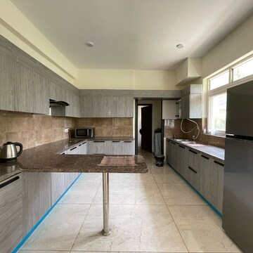 Kitchen in 4 BHK Builder Floor at BPTP Amstoria, Sector 102 – for Rent