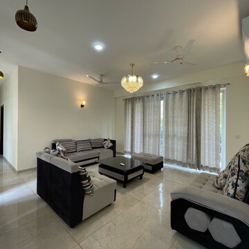 Living Room in 4 BHK Builder Floor at BPTP Amstoria, Sector 102 – for Rent