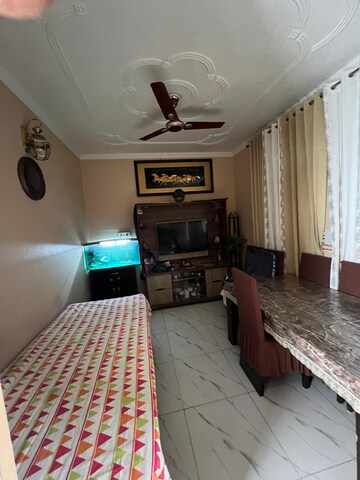 Room in 6+ BHK Independent House at Ghukna – for Sale
