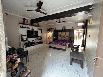 Room in 6+ BHK Independent House at Ghukna – for Sale