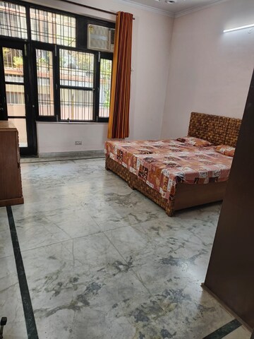 Bedroom in 3 BHK Builder Floor at Kohli One Malibu Town, Sector 47 – for Rent
