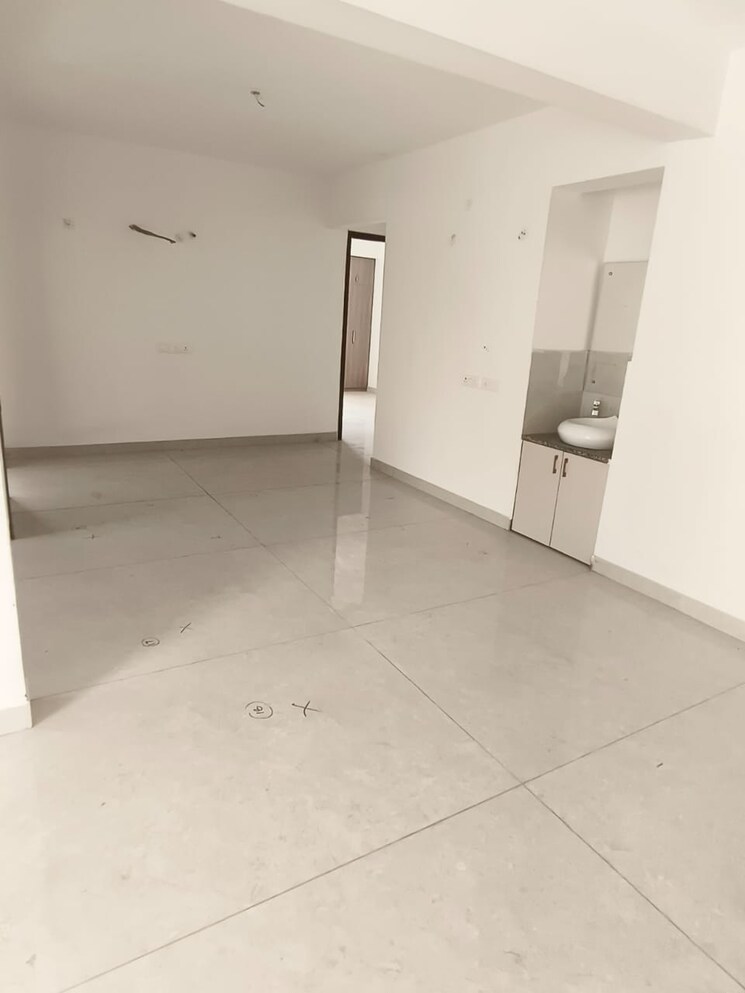 Room, sector 52 5 Bedroom 3300 Sq.Ft. Apartment In Sector 52 Gurgaon 8618584