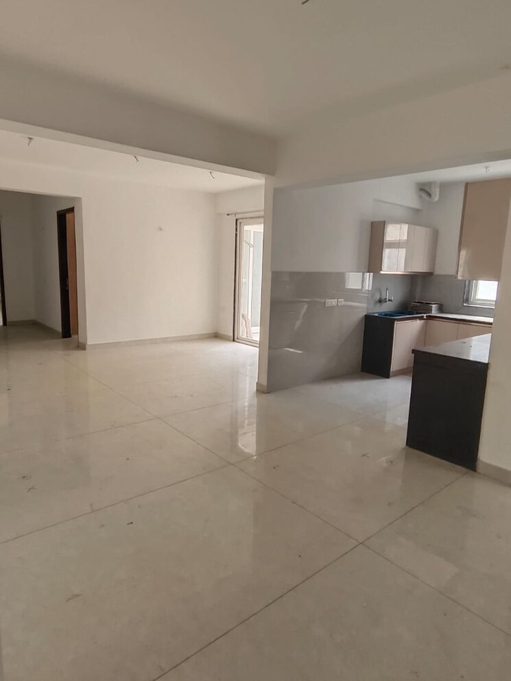 Living Room, sector 52 5 Bedroom 3300 Sq.Ft. Apartment In Sector 52 Gurgaon 8618584