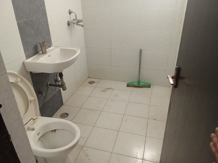 Bathroom, gh-7-crossings-republik 2 Bedroom 1270 Sq.Ft. Apartment In Vijay Nagar Ghaziabad 8618662
