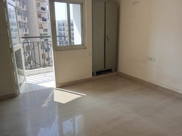 Room in 2 BHK Apartment at GH-7 Crossings Republik, Vijay Nagar – for Sale