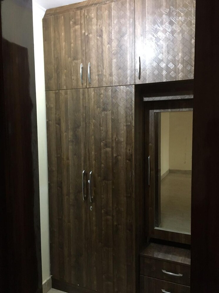 undefined, parklands 3 Bedroom 300 Sq.Yd. Builder Floor In Sector 85 Faridabad 8618675