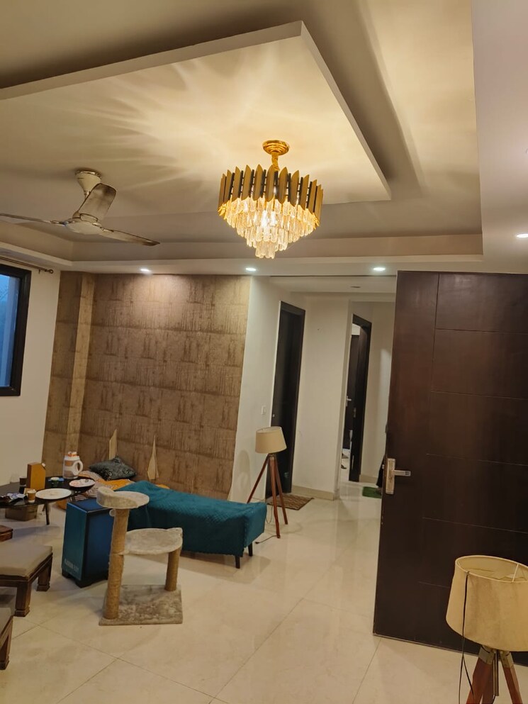Living Room, cghs-society-apartment 4 Bedroom 3200 Sq.Ft. Apartment In Sector 43 Gurgaon 8618681