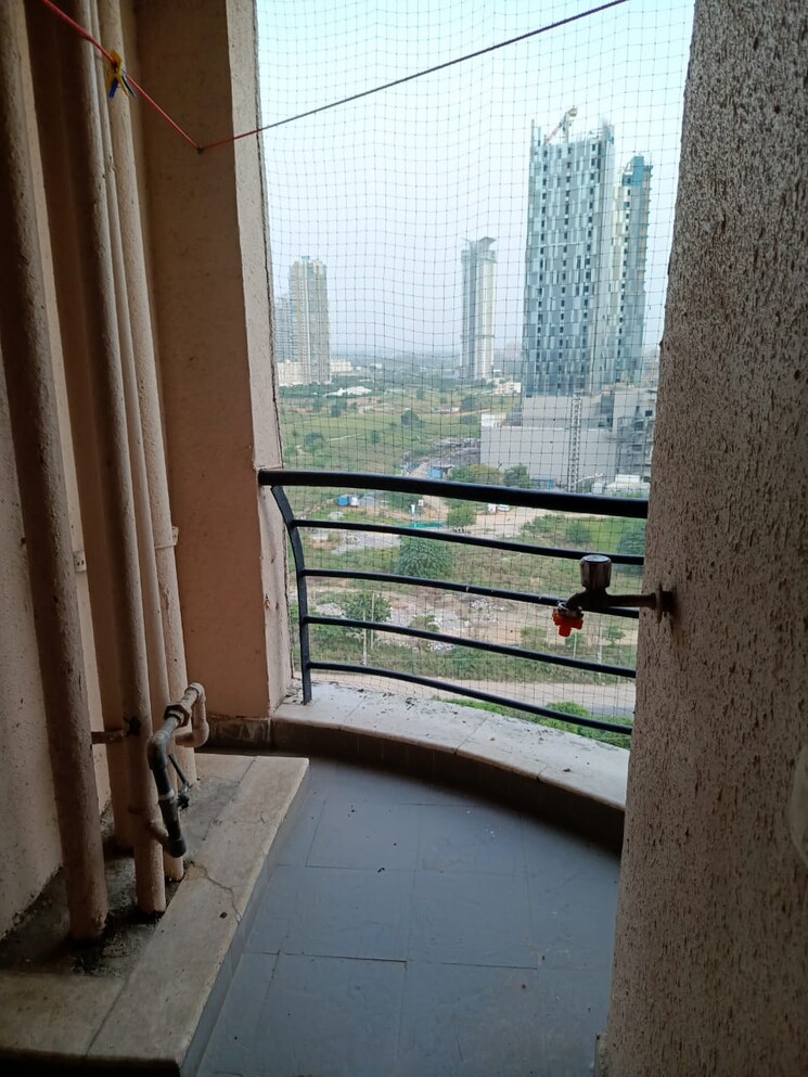 Balcony, unitech-espace-nirvana-country 3.5 Bedroom 2066 Sq.Ft. Apartment In Sector 50 Gurgaon 8618725