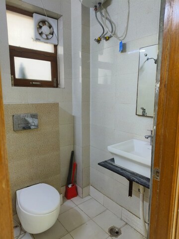 Bathroom in 3 BHK Builder Floor at Vipul World Floors, Sector 48 – for Sale