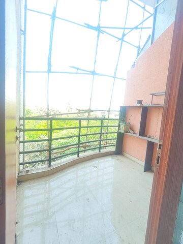 Room in 2 BHK Apartment at Mahagun Puram Phase I, Avantika Extension – for Sale