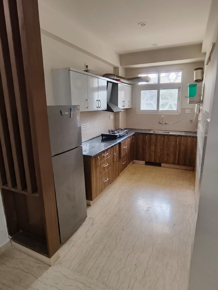 Kitchen, vipul-world-floors 3 Bedroom 1550 Sq.Ft. Builder Floor In Sector 48 Gurgaon 8618817