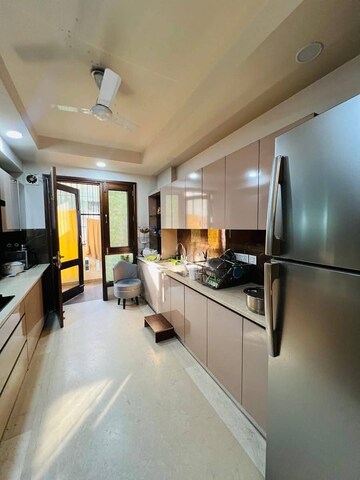 Team Area in 3 BHK Apartment at Kothrud – for Rent