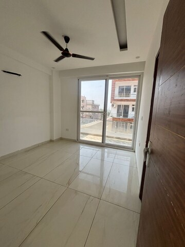 1.5 BHK Apartment For Sale in Sector 16 Greater Noida