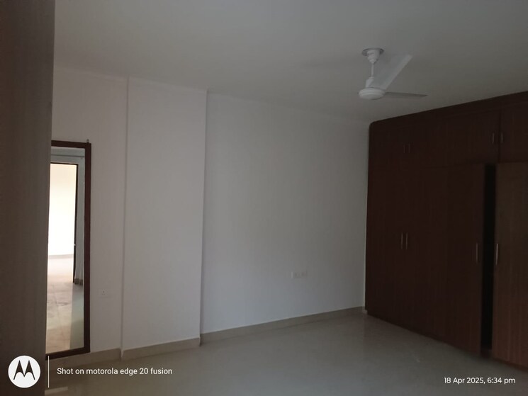 Room, dda-rosewood-apartments 3 Bedroom 2700 Sq.Ft. Apartment In Vasant Kunj Delhi 8618886