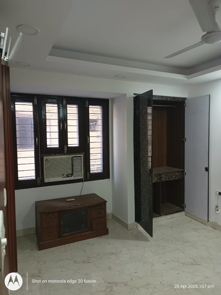 Room, dda-rosewood-apartments 3 Bedroom 2700 Sq.Ft. Apartment In Vasant Kunj Delhi 8618886