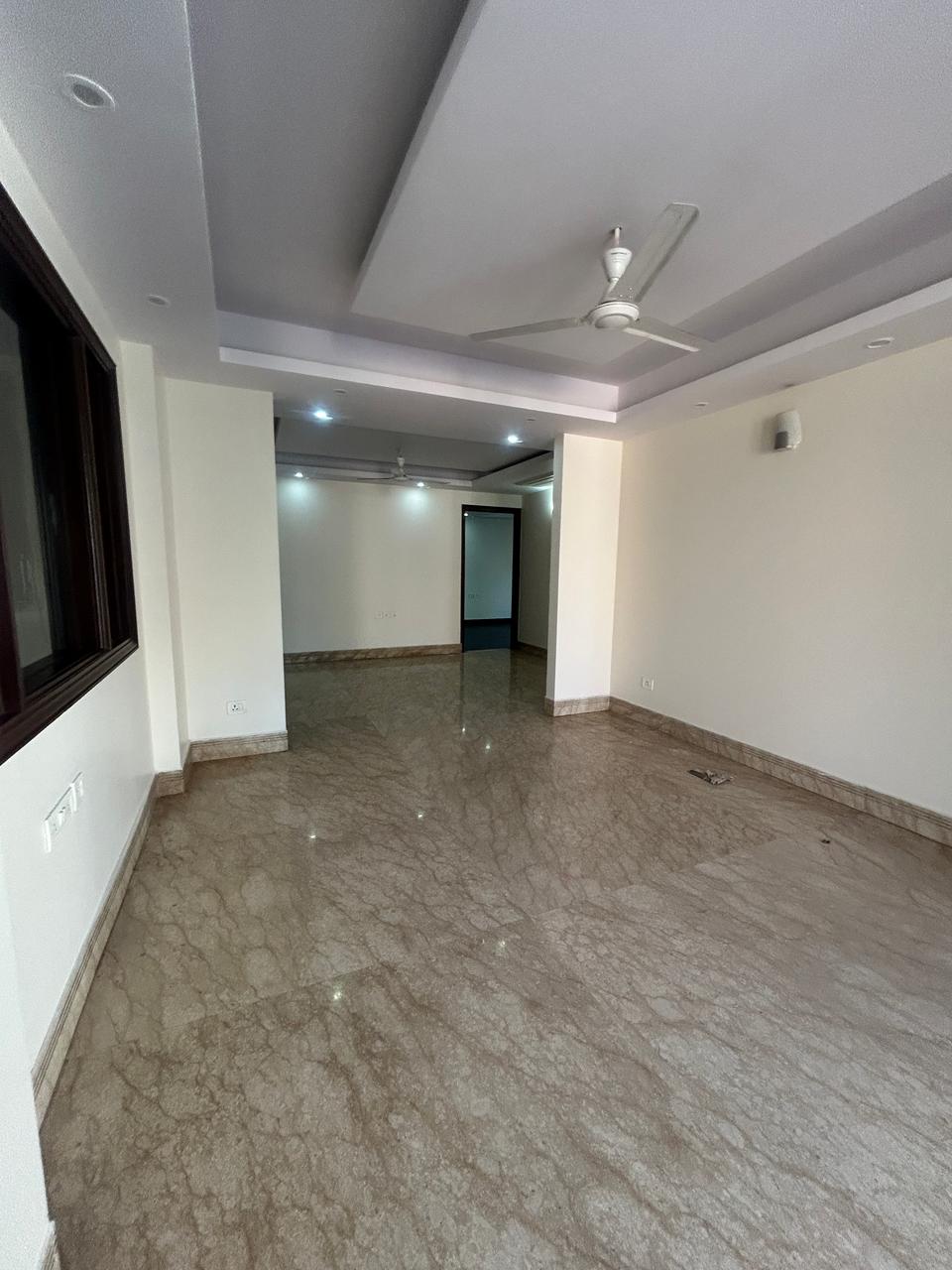 4 BHK + Servant Room,Extra Room Apartment For Rent in Veera Safdarjung Enclave