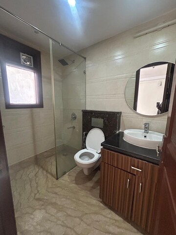 Bathroom in 4 BHK Apartment at Veera Safdarjung Enclave, Safdarjung Enclave – for Rent