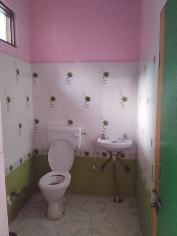 Bathroom in 2 BHK Independent House at Gomti Nagar – for Rent