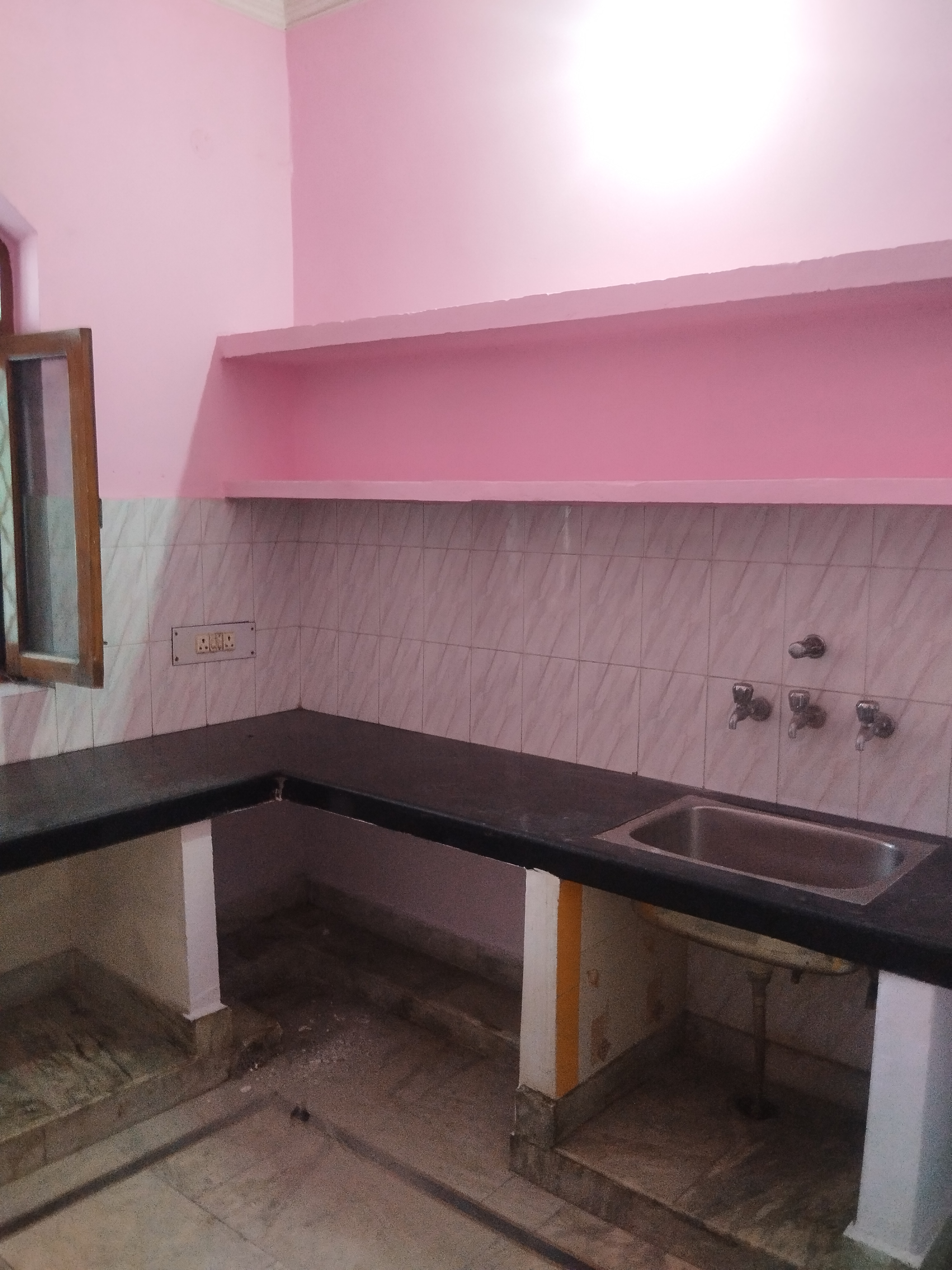 2 BHK + Pooja Room Independent House For Rent in Gomti Nagar