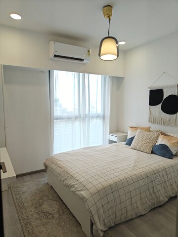 Bedroom in 2 BHK Apartment at Sunbeam Heights, Andheri West – for Sale
