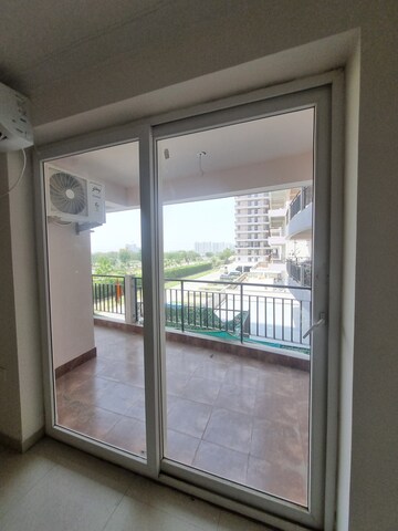 Furnished Amenities in 3 BHK Apartment at Pareena The Elite Residences, Sector 99 – for Rent