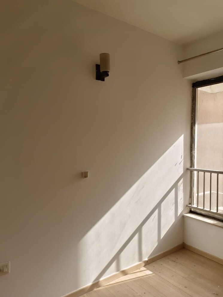 undefined, dlf-regal-gardens 3 Bedroom 1755 Sq.Ft. Apartment In Sector 90 Gurgaon 8618995