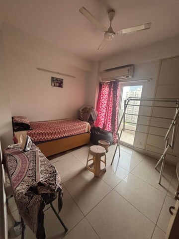 Living Room in 3.5 BHK Apartment at Ajnara Daffodil, Sector 137 – for Sale