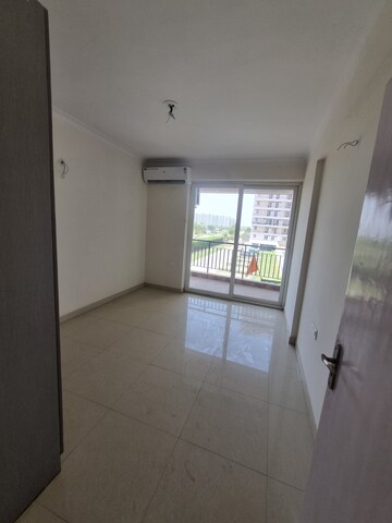 Master Bedroom in 3 BHK Apartment at Pareena The Elite Residences, Sector 99 – for Rent
