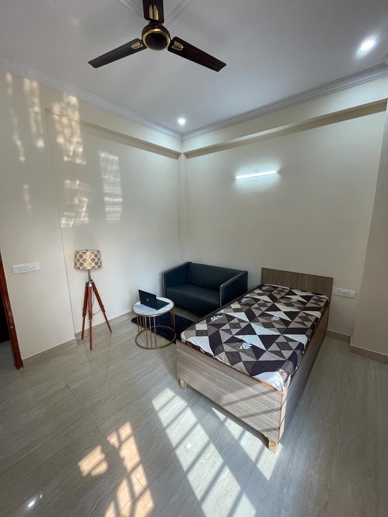 2 BHK + Pooja Room Builder Floor For Rent in Sector 42