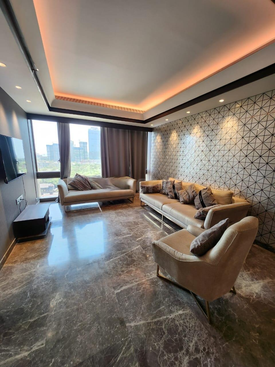 3 BHK + Pooja Room,Servant Room Apartment For Rent in Lodha Trump Tower