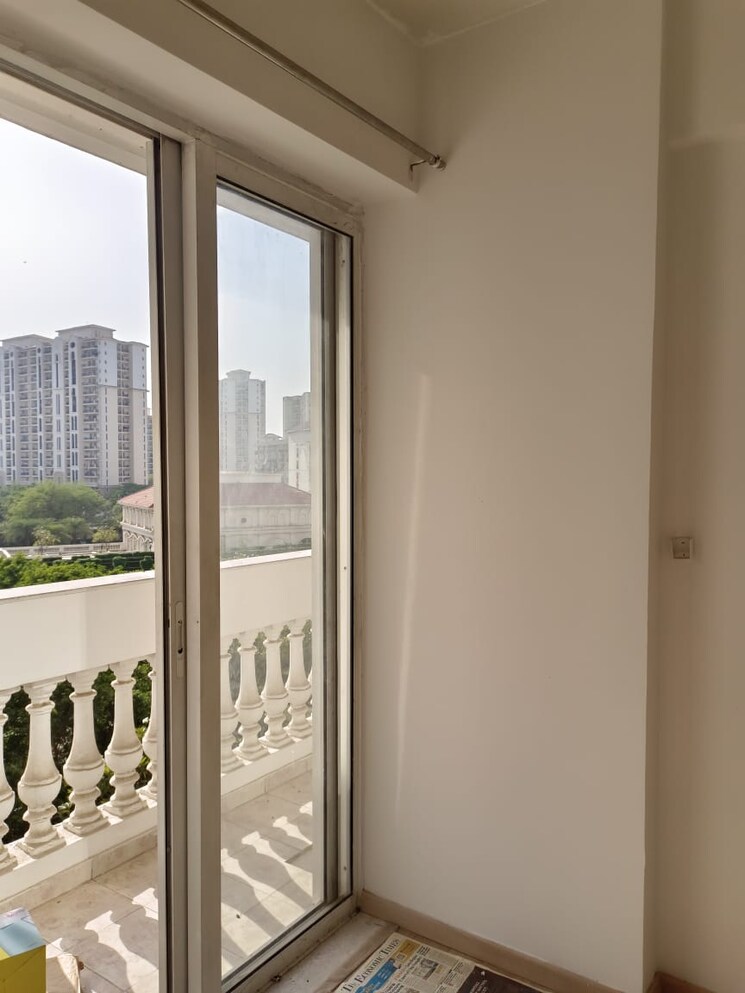 undefined, dlf-regal-gardens 3 Bedroom 1703 Sq.Ft. Apartment In Sector 90 Gurgaon 8619073