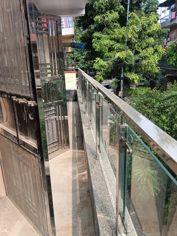 Balcony in 2 BHK Builder Floor at Shalimar Garden Extension ii – for Sale