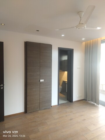 4 BHK Apartment For Rent in Pioneer Park Presidia, Sector 62