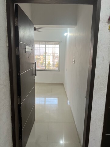 Room in 2 BHK Apartment at Majestique Landmark Imperia, Phursungi – for Sale
