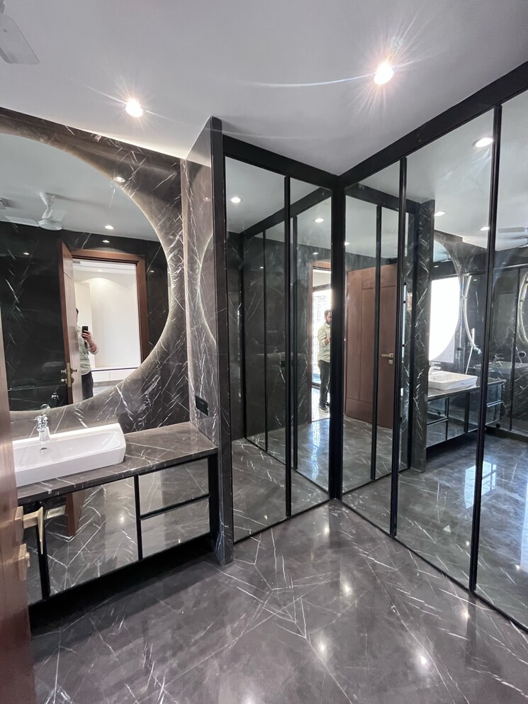 Gym, ansal-sushant-lok-i 4 Bedroom 2700 Sq.Yd. Builder Floor In Sector 43 Gurgaon 8619703