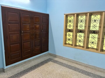 Room in 2 BHK Independent House at Anna Nagar – for Rent