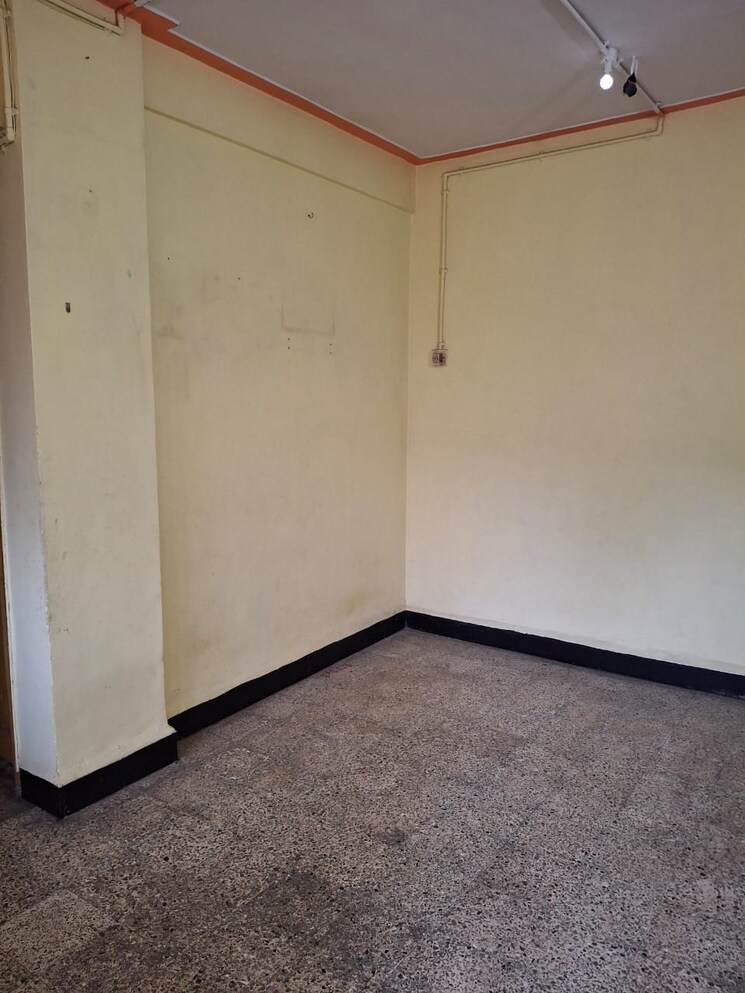 Room, dombivli east 1 Bedroom 450 Sq.Ft. Apartment In Dombivli East Thane 8619636