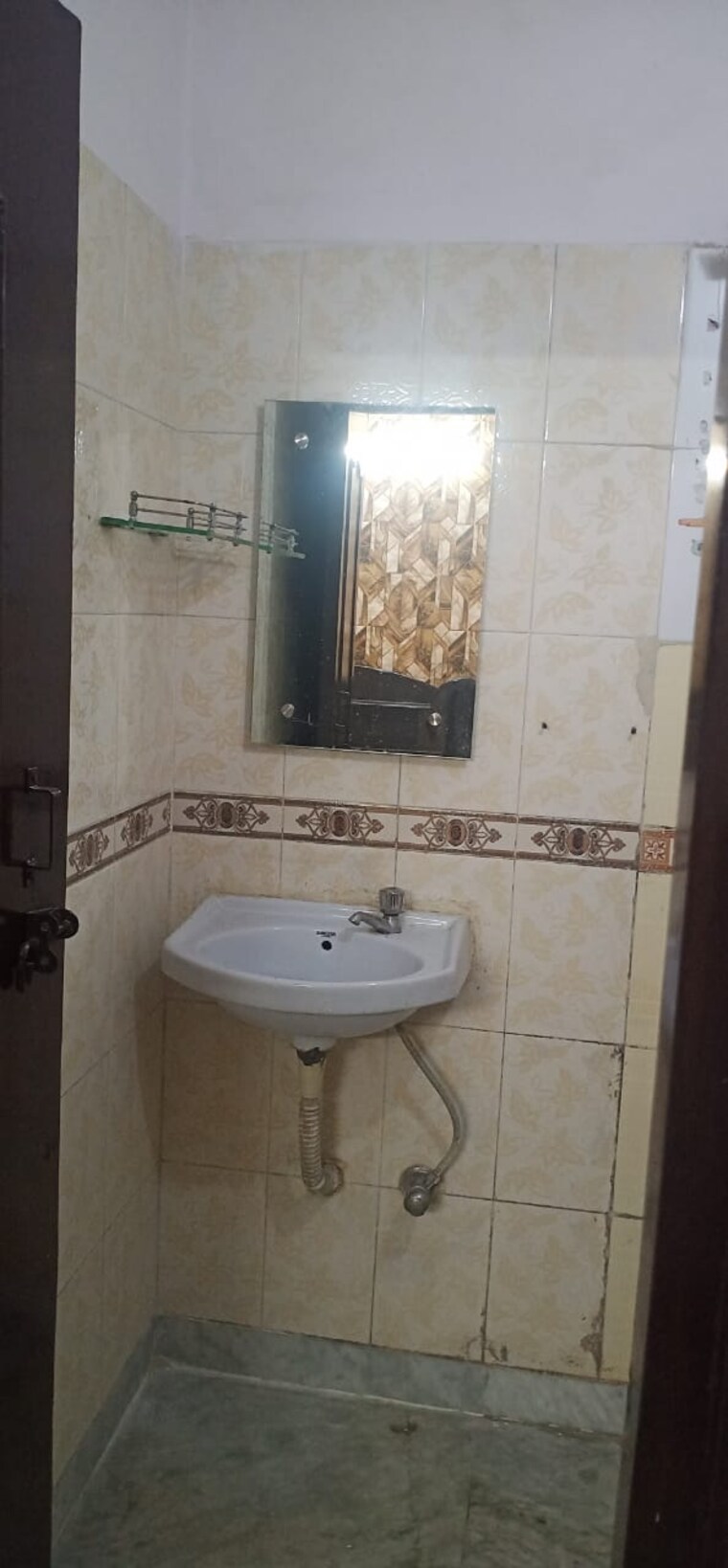 Bathroom, vasu-fortune-residency 3 Bedroom 1375 Sq.Ft. Apartment In Raj Nagar Extension Ghaziabad 8619762