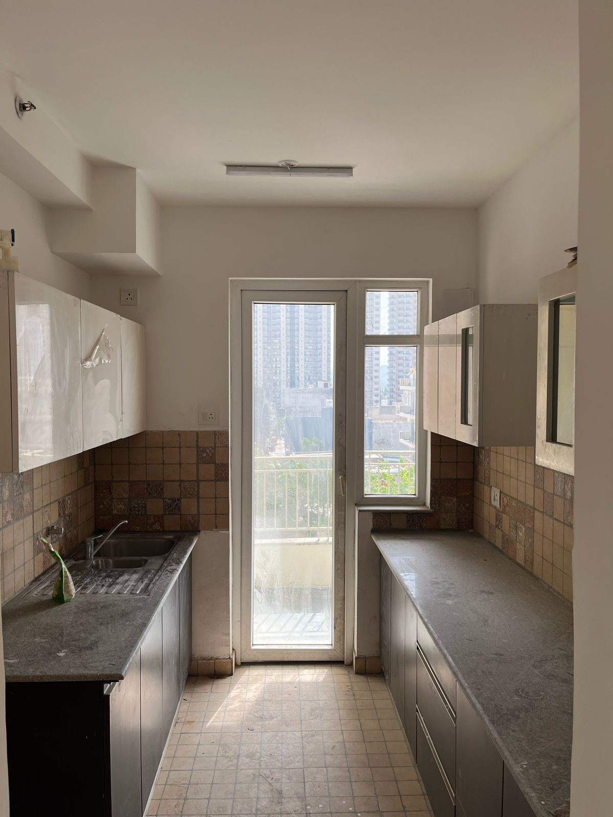 3 BHK 1480 Sq.Ft. Apartment in Supertech Aadri