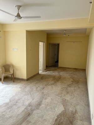 Room in 3 BHK Apartment at Supertech Aadri, Sector 79 – for Sale