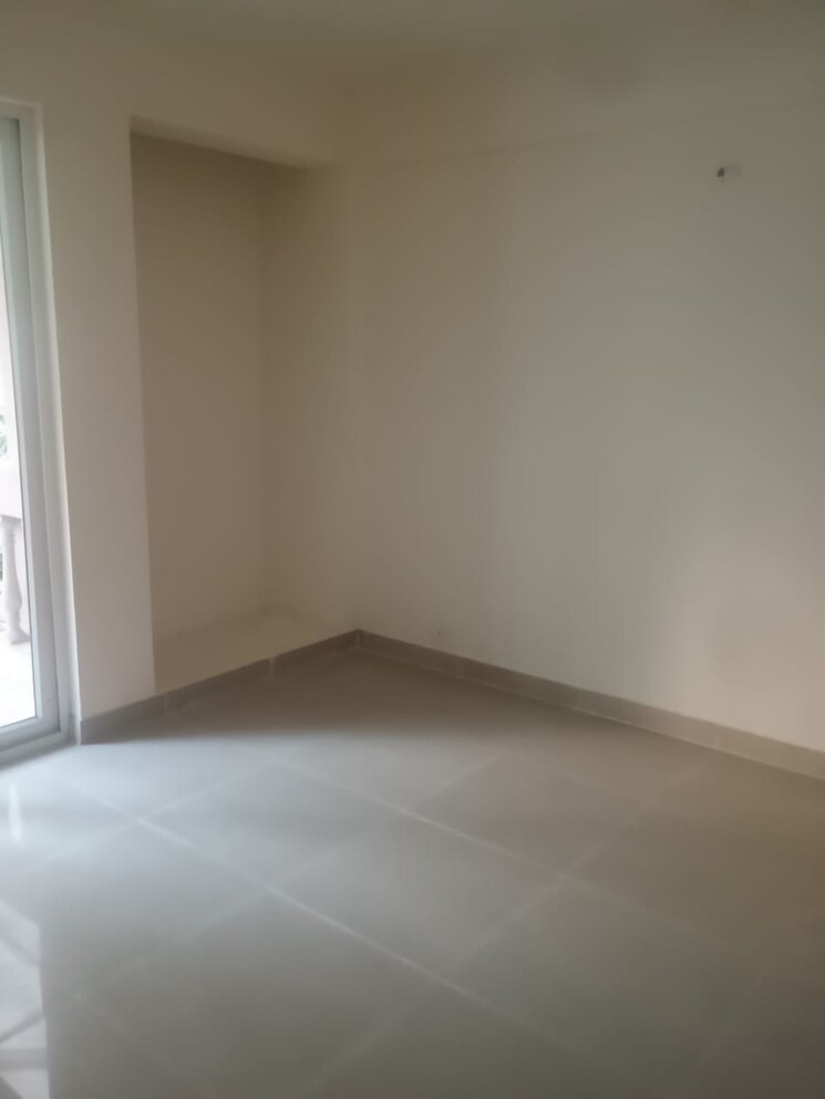 Room, sector 19 3 Bedroom 250 Sq.Yd. Villa In Sector 19 Faridabad 8619831