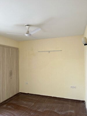Room in 3 BHK Apartment at Supertech Araville, Sector 79 – for Sale